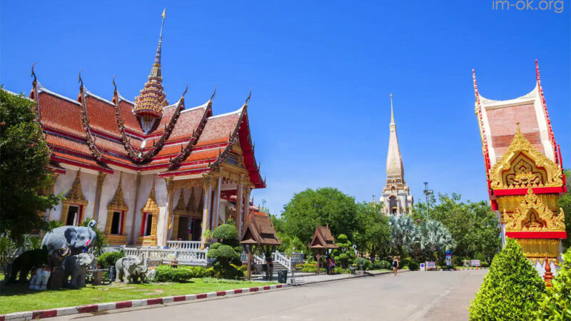 วัดที่ห้ามพลาดในภูเก็ต