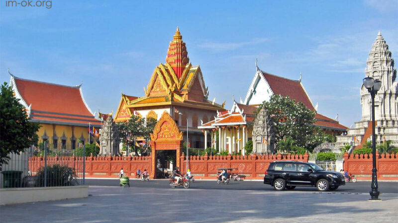 วัดอุณาโลมในกรุงพนมเปญ