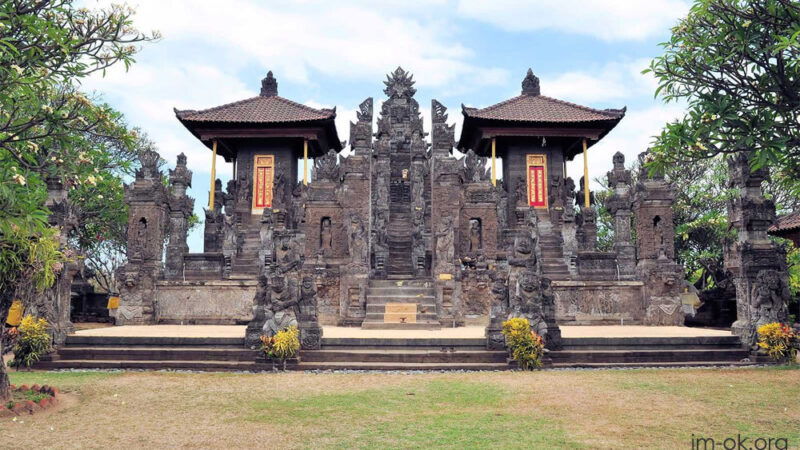 Pura Meduwe Karang วัดที่งดงามและลึกลับแห่งบาหลีเหนือ
