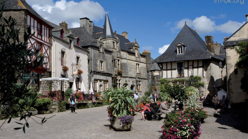 Rochefort en Terre หมู่บ้านยุคกลาง ที่งดงามในแคว้นเบรอตาญ