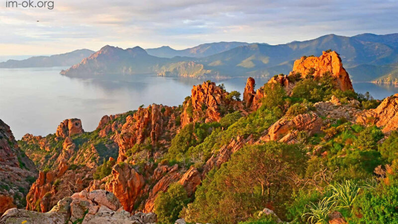 Piana Calanches เสน่ห์แห่งหินสีชมพู ของเกาะคอร์ซิกา