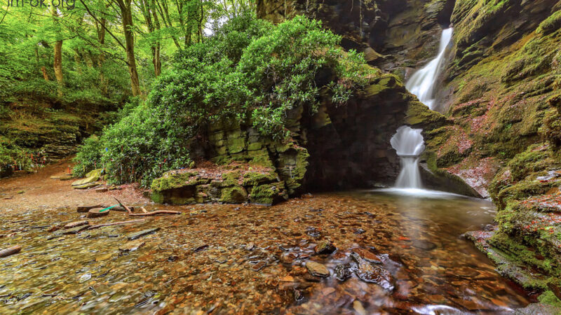 St. Nectan’s Glen ป่าศักดิ์สิทธิ์ และน้ำตกลึกลับแห่งคอร์นวอลล์