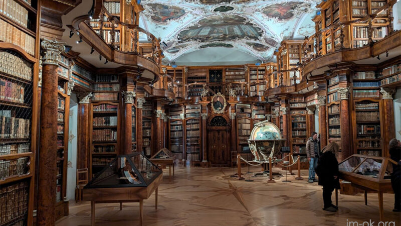 St. Gallen Abbey Library ห้องสมุดแอบบี แห่งเซนต์กัลเลน