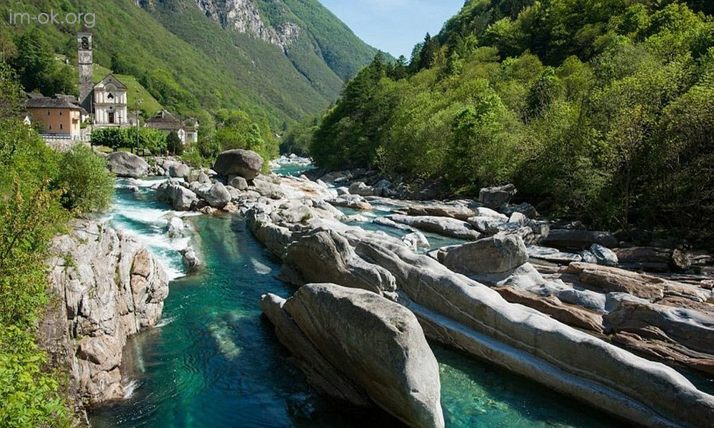 Valle Verzasca หุบเขาแห่งน้ำใส และธรรมชาติอันบริสุทธิ์