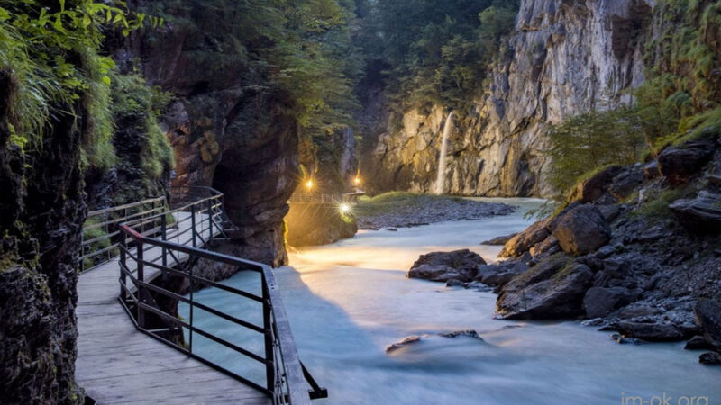 Aareschlucht ช่องเขาธรรมชาติอันยิ่งใหญ่