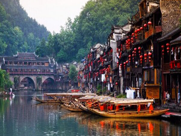เที่ยวดินแดนภูเขาลอยฟ้าแห่ง Zhangjiajie