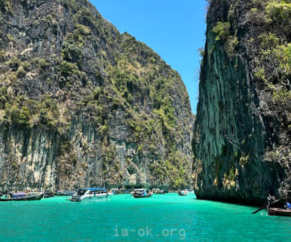 เที่ยวเกาะพีพี สวรรค์แห่งทะเลอันดามัน